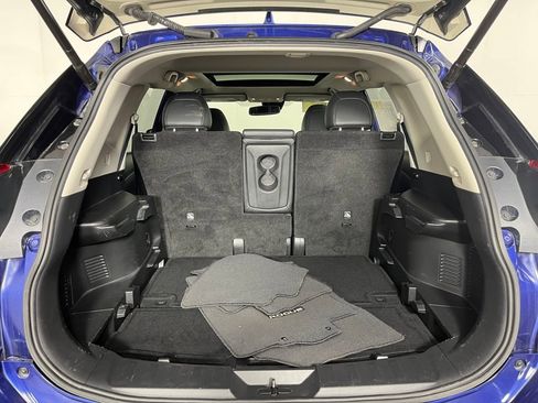 Used 2017 Nissan Rogue SL w/ SL Premium Package image 22