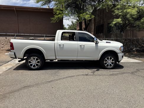 Used 2024 RAM 2500 Limited w/ Safety Group AWD/4WD image 8