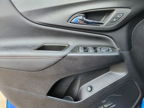 Used 2024 Chevrolet Equinox RS image 25
