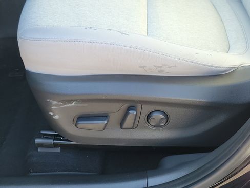 Used 2023 Hyundai Kona SE w/ Cargo Package image 16