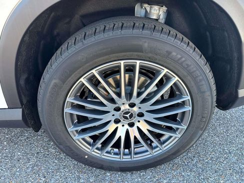 New 2026 Mercedes-Benz GLC 300 image 3