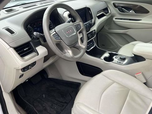 Used 2018 GMC Terrain Denali w/ Advanced Safety Package image 10