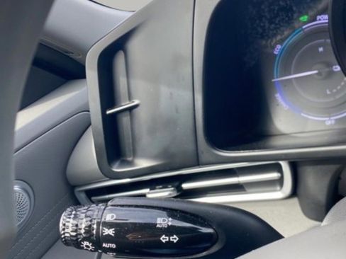 Used 2022 Hyundai Elantra Blue w/ Cargo Package image 21