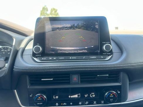 Certified 2023 Nissan Rogue SV w/ SV Premium B Package AWD/4WD image 19