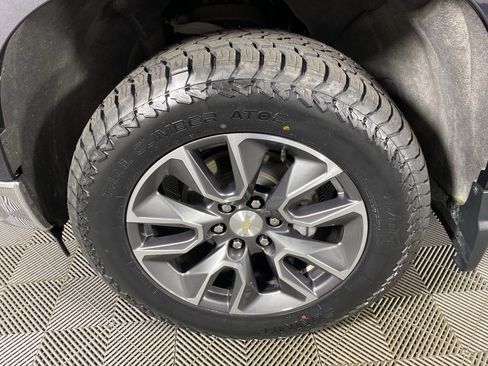 Used 2023 Chevrolet Silverado 1500 LT AWD/4WD image 13
