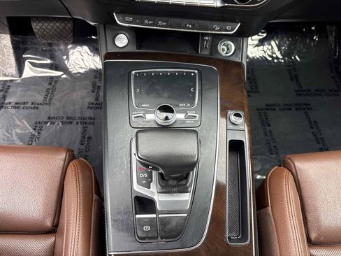 Used 2019 Audi Q5 2.0T Premium Plus w/ Premium Plus Package AWD/4WD image 27