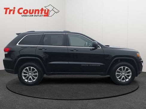 Used 2021 Jeep Grand Cherokee Laredo w/ Security & Convenience Group image 9