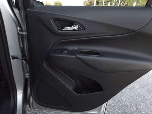 Used 2020 Chevrolet Equinox LT image 33