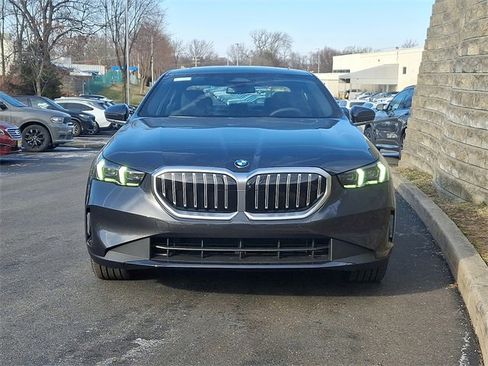 New 2026 BMW 530i xDrive 530i xDrive w/ Convenience Package image 2