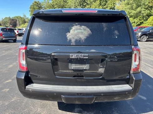 Used 2015 GMC Yukon XL SLT w/ Open Road Package AWD/4WD image 4
