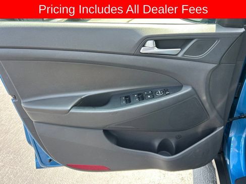Used 2021 Hyundai Tucson Value w/ Cargo Package FWD image 3