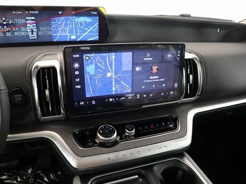 New 2025 Ford Expedition Max Platinum w/ Platinum Ultimate Package image 22