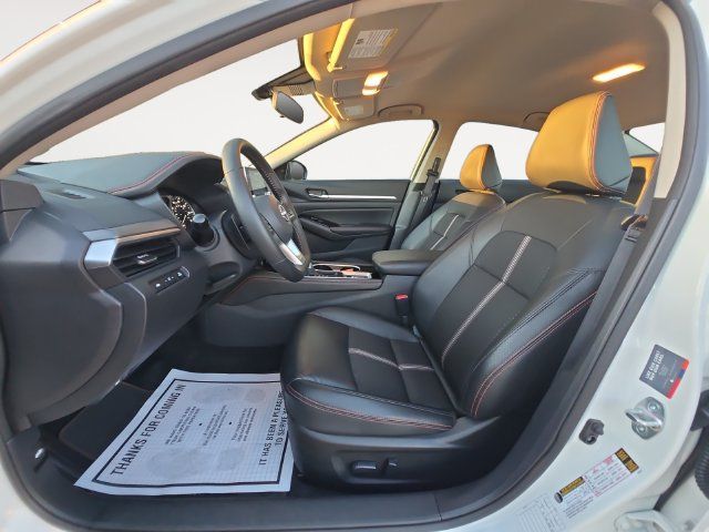 Used 2025 Nissan Altima 2.5 SR AWD/4WD image 11