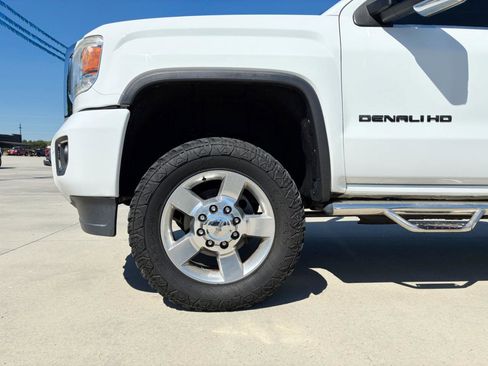 Used 2016 GMC Sierra 2500 Denali w/ Duramax Plus Package image 7