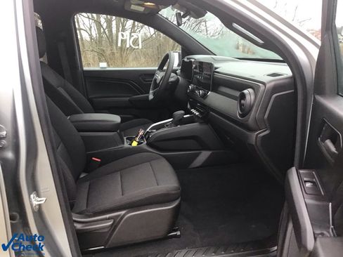 Used 2024 Chevrolet Colorado W/T w/ WT Convenience Package image 19