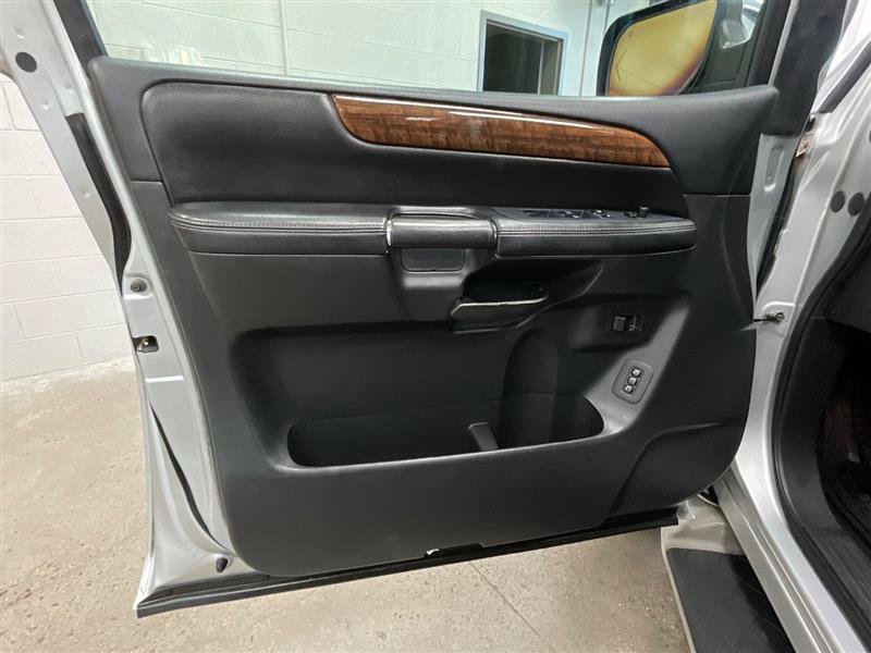 Used 2012 Nissan Armada Platinum AWD/4WD image 10