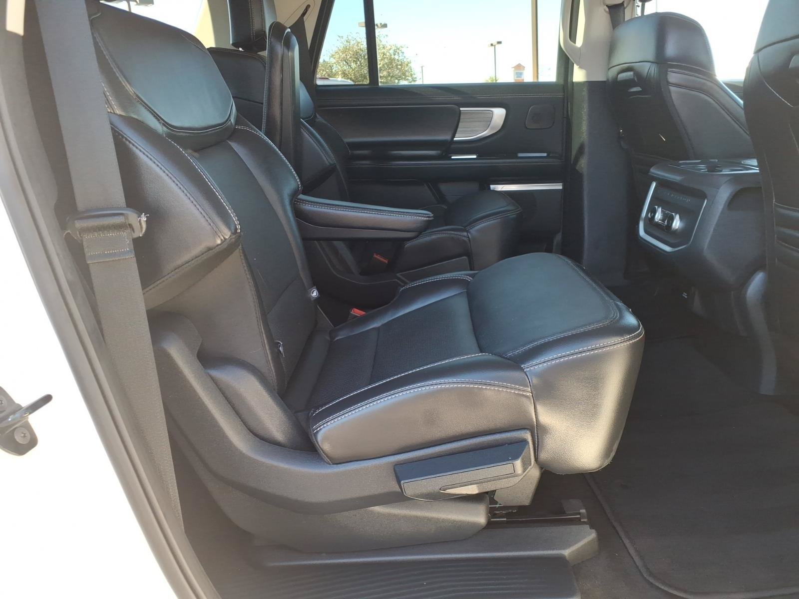 Certified 2025 Ford Expedition Max Platinum AWD/4WD image 13