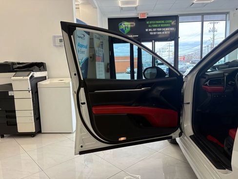 Used 2023 Toyota Camry XSE image 34