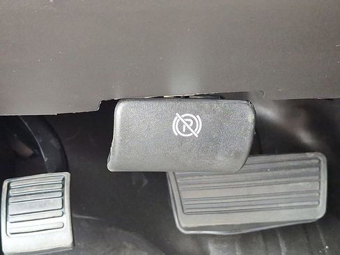 New 2025 Chevrolet Express 3500 w/ Driver Convenience Package image 14