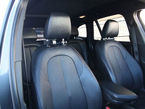 Used 2018 BMW X1 sDrive28i image 10
