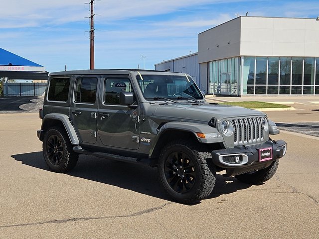 Used 2021 Jeep Wrangler Unlimited Sahara w/ Cold Weather Group AWD/4WD image 3