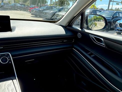 Used 2024 Genesis GV80 3.5T image 16