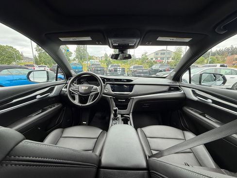 Used 2023 Cadillac XT5 Premium Luxury AWD/4WD image 9