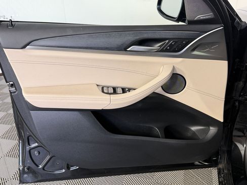 Used 2024 BMW X3 sDrive30i w/ Premium Package w/ZPA image 12