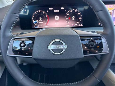 Certified 2025 Nissan Murano SL w/ Cargo Package AWD/4WD image 31