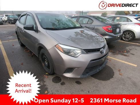 Used 2015 Toyota Corolla LE FWD image 1