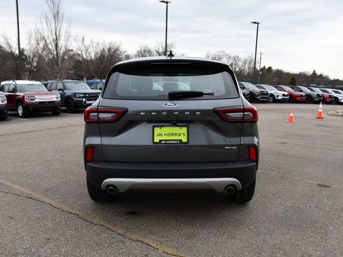 Used 2023 Ford Escape AWD image 5