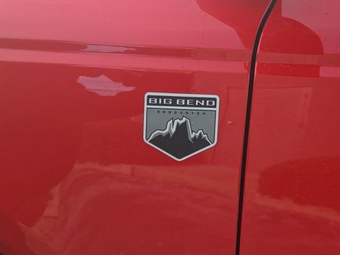 Used 2023 Ford Bronco Big Bend w/ Sasquatch Package image 13