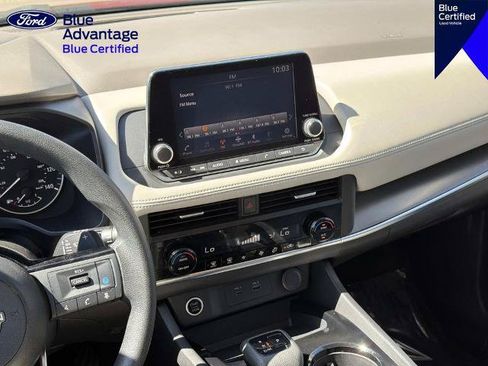 Used 2023 Nissan Rogue SV FWD image 11