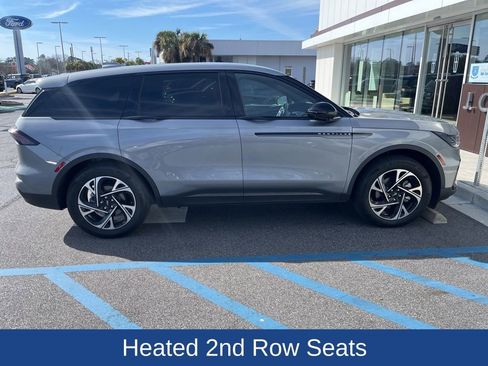 Used 2025 Lincoln Nautilus Premier w/ Equipment Group 102A image 2