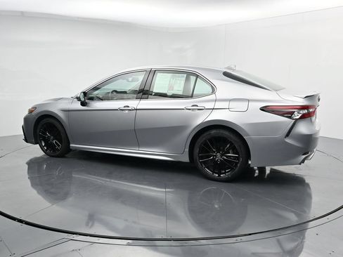 Used 2024 Toyota Camry XSE FWD image 5