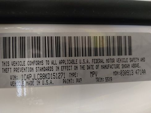 Used 2019 Jeep Cherokee Latitude w/ Popular Appearance Group image 33