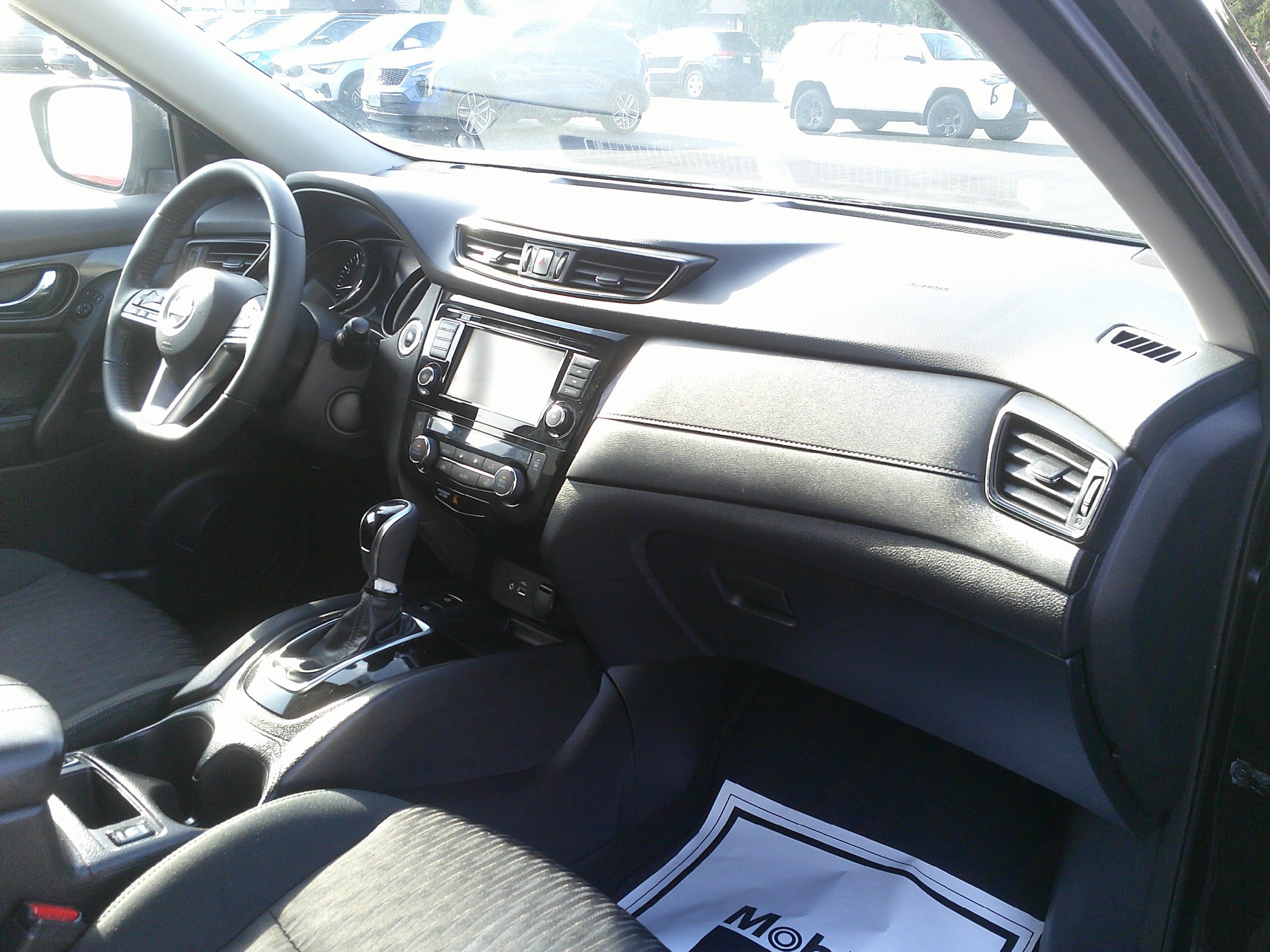 Used 2019 Nissan Rogue SV w/ Premium Package AWD/4WD image 27