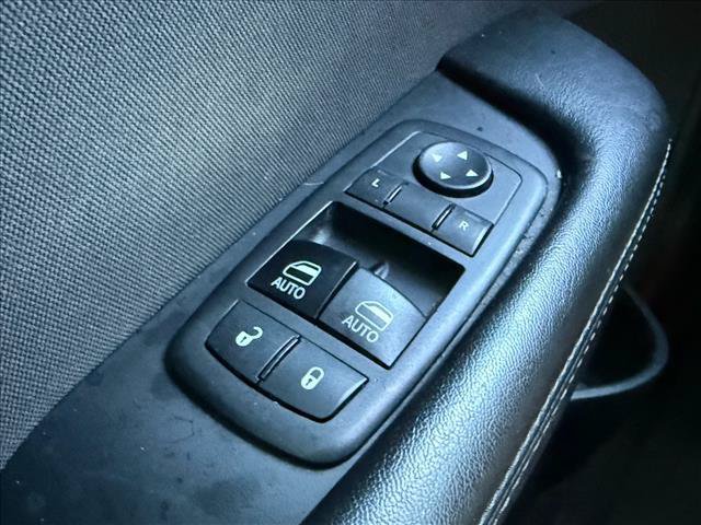 Used 2017 Dodge Challenger R/T w/ Driver Convenience Group RWD image 18