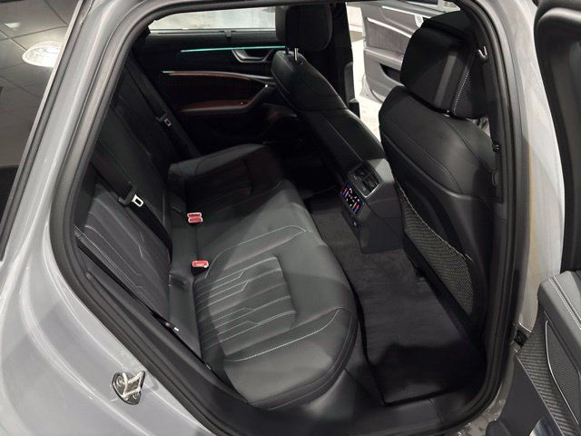 Used 2025 Audi RS 6 performance AWD/4WD image 37