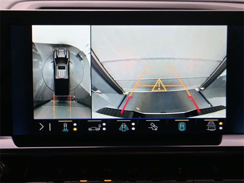 Used 2024 Chevrolet Silverado 2500 High Country w/ High Country Premium Package image 18