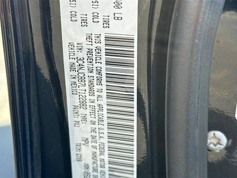 Used 2020 Jeep Compass Latitude image 24