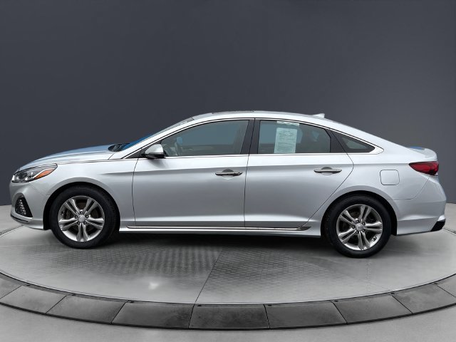 Used 2018 Hyundai Sonata Sport FWD image 2
