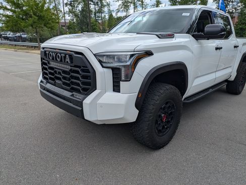 Used 2022 Toyota Tundra TRD Pro AWD/4WD image 10