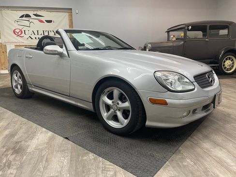 Used 2004 Mercedes-Benz SLK 320 image 5