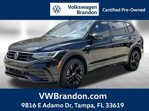 Certified 2024 Volkswagen Tiguan SE R-Line FWD image 1