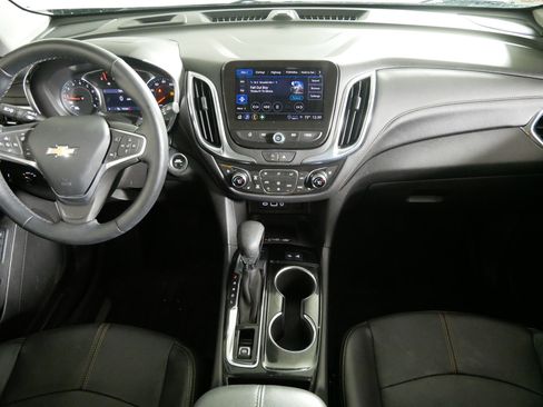 Used 2023 Chevrolet Equinox Premier AWD/4WD image 10