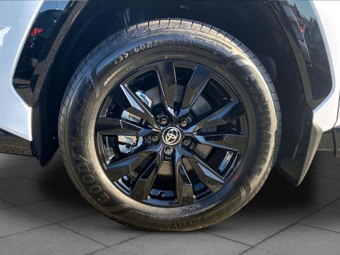 New 2026 Toyota RAV4 SE AWD/4WD image 11