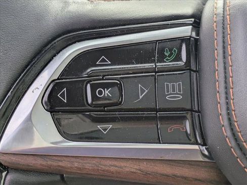 Used 2022 Jeep Grand Cherokee Summit w/ Adv Protech Group IV image 13