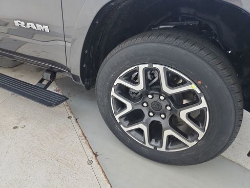 New 2026 RAM 1500 Laramie w/ Laramie Southwest Edition AWD/4WD image 35