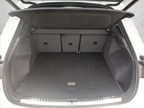 Used 2024 Audi Q3 2.0T Premium image 6